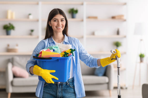 Maintaining Professionalism: Commercial Cleaning Solutions post thumbnail image