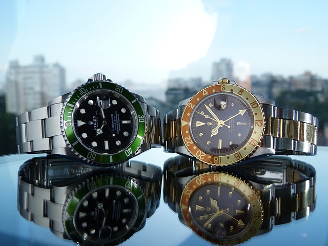 The Ultimate Guide to Green Rolex GMT Master II Models post thumbnail image